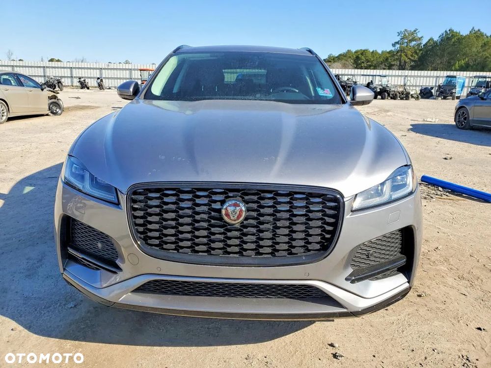 Jaguar F-Pace P400 AWD R-Dynamic S - 5