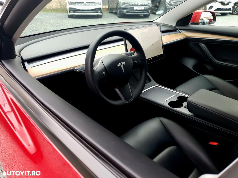 Tesla Model 3 Standard Reichweite Plus Hinterradantrieb - 11