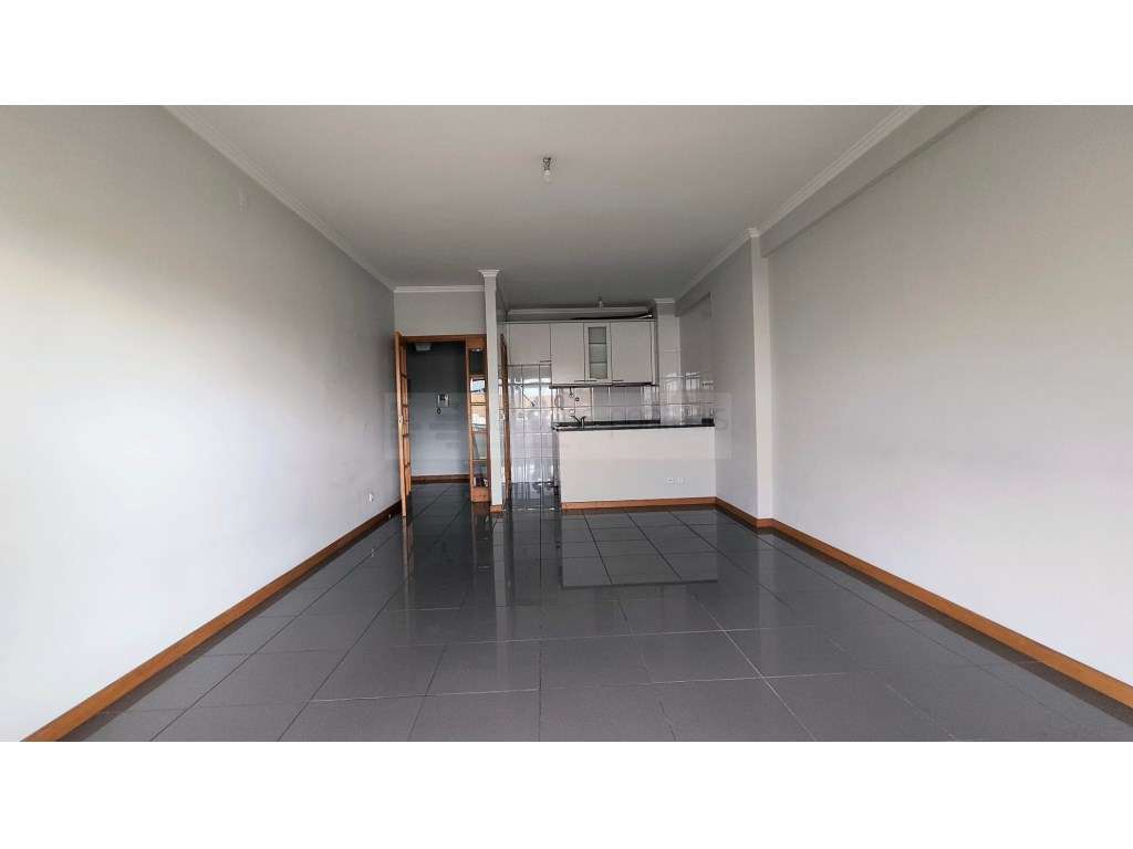 T1 com Varanda e Garagem no Centro de Braga - Grande imagem: 2/10