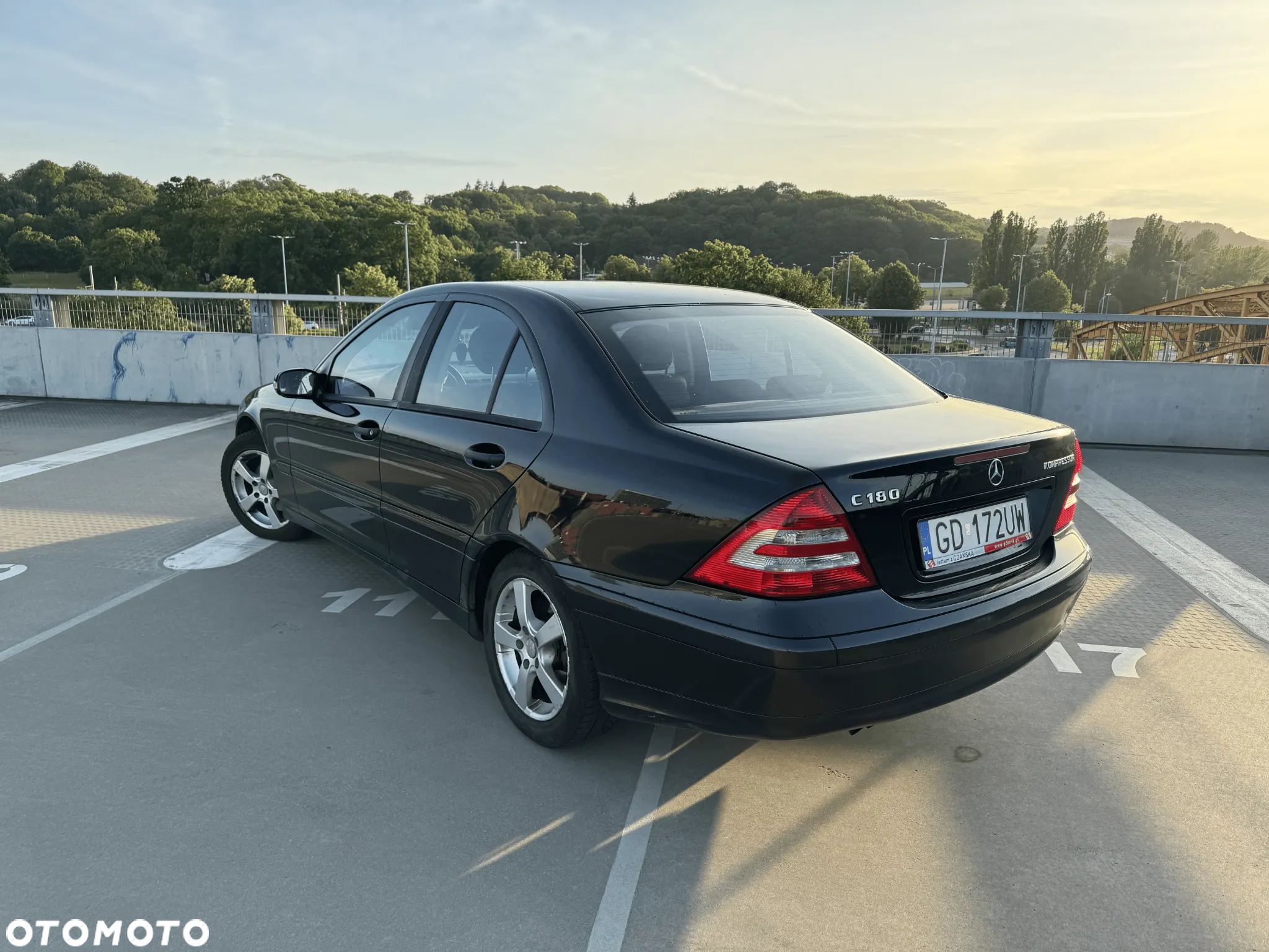 Mercedes-Benz Klasa C 180 T Kompressor Classic - 8