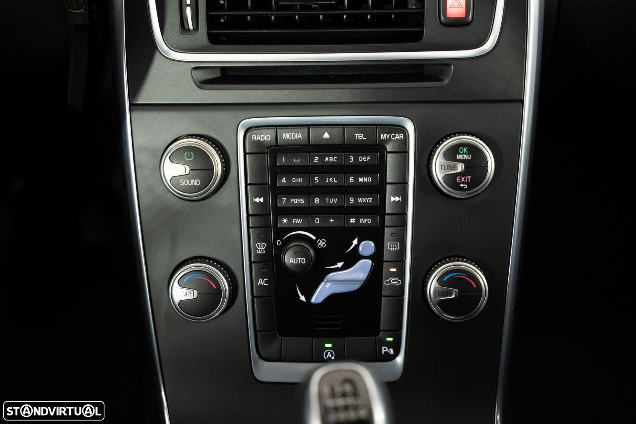 Volvo V60 2.0 D4 Kinetic - 22