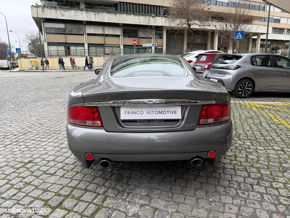 Aston Martin Vanquish - 4