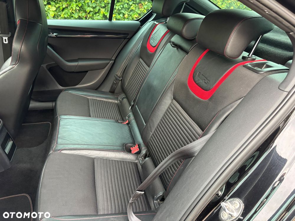 Skoda Octavia 2.0 TDI RS DSG - 20