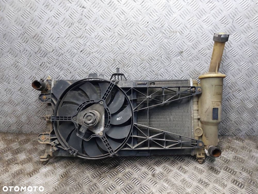 CHŁODNICA WODY + WENTYLATOR FIAT PUNTO II 1.2 8V - 1