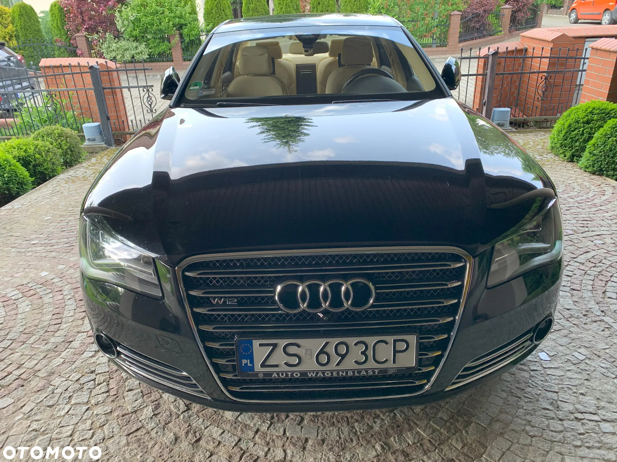 Audi A8 6.3 W12 FSI L Quattro - 2