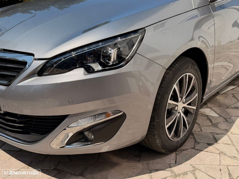 Peugeot 308 SW 1.2 PureTech Allure - 18