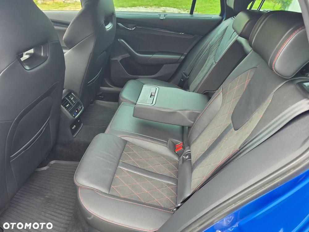 Skoda Octavia 2.0 TDI 4x4 RS DSG - 9