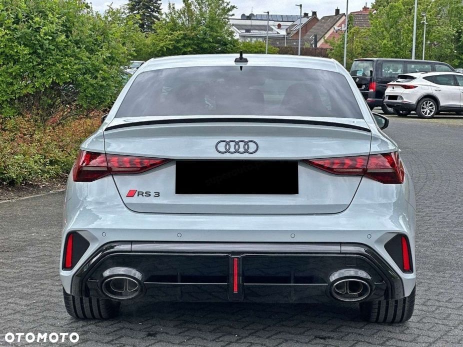 Audi RS3 Limousine TFSI Quattro S tronic - 3