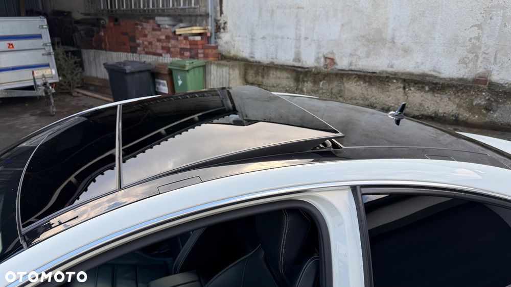 Mercedes-Benz Klasa C 250 CGI BlueEff Sport - 25