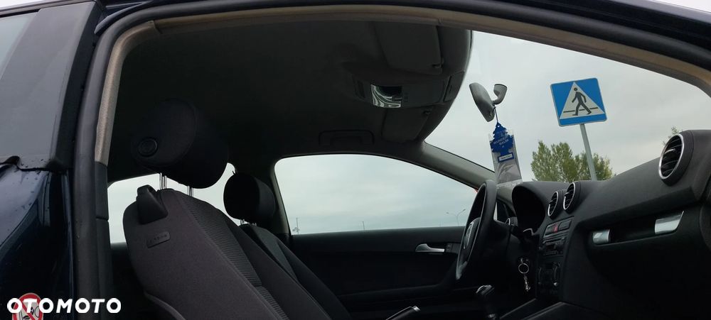 Audi A3 1.6 Ambiente - 26
