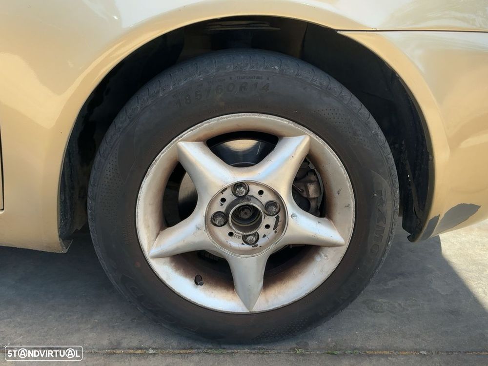 Fiat Punto - 16