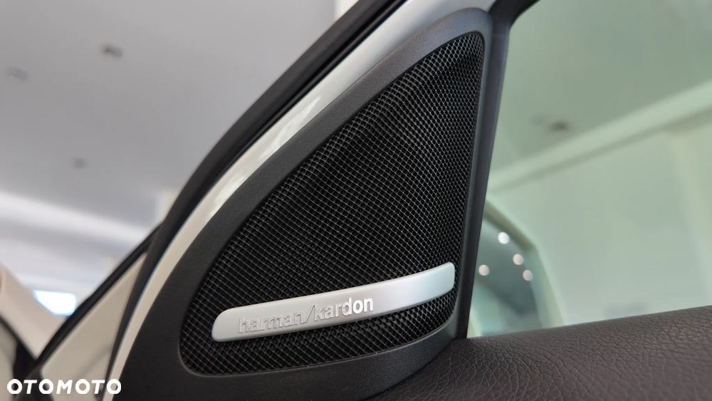 Mercedes-Benz GLA 250 4-Matic - 35