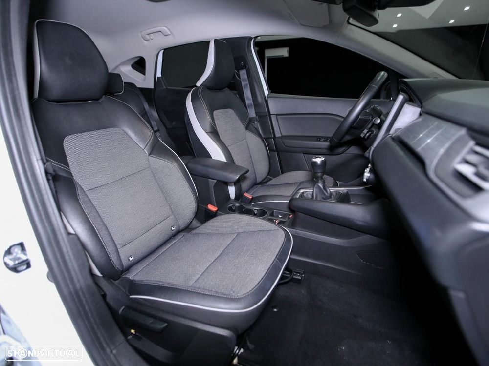 Renault Captur 1.0 TCe Exclusive - 11
