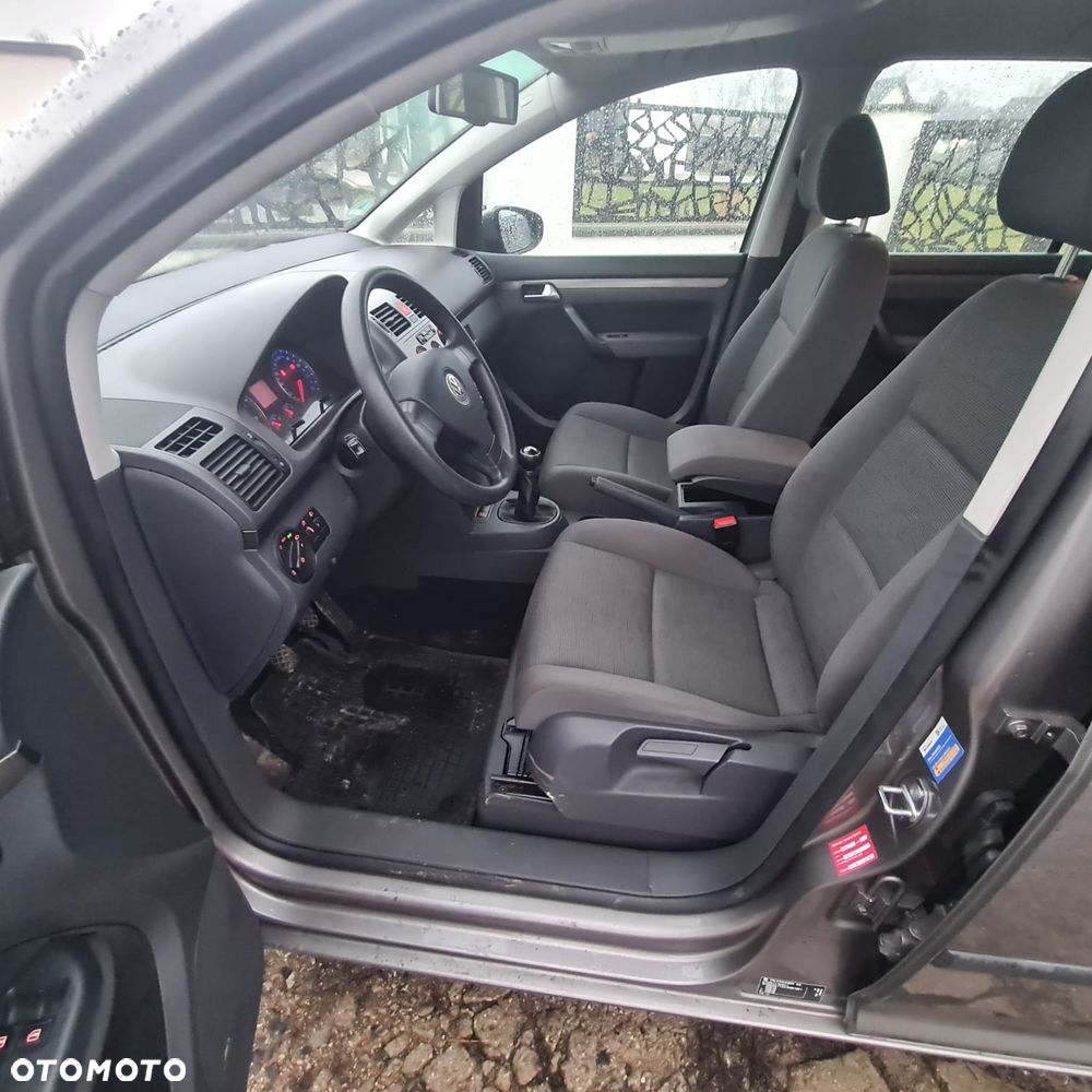 Volkswagen Touran 1.6 Freestyle - 9