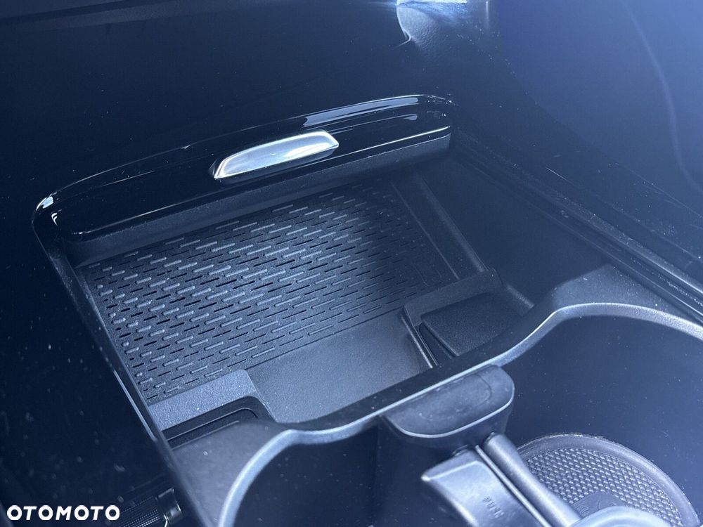 Mercedes-Benz CLA 200 mHEV AMG Line 7G-DCT - 28
