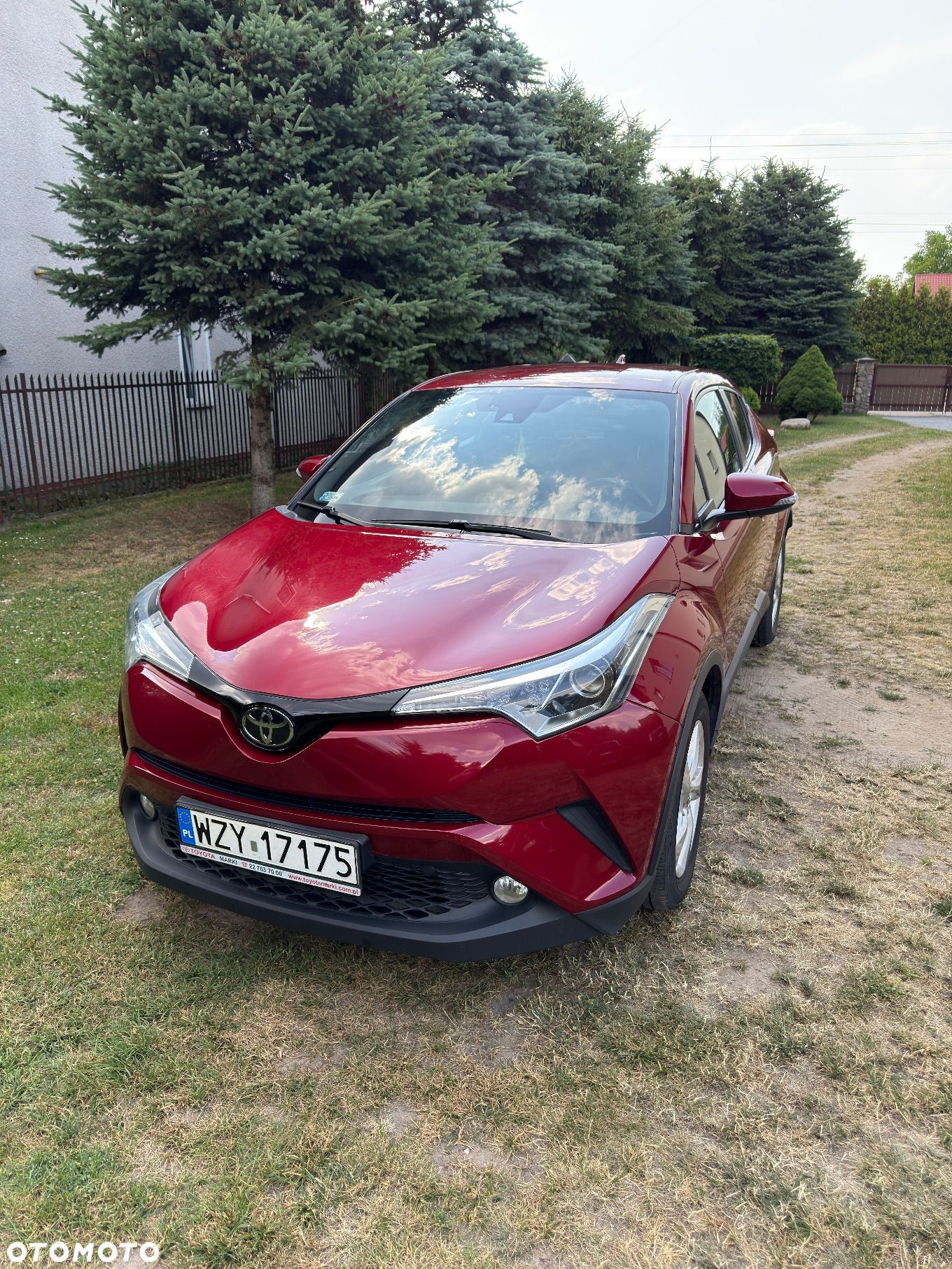 Toyota C-HR 1.2 T Premium - 1