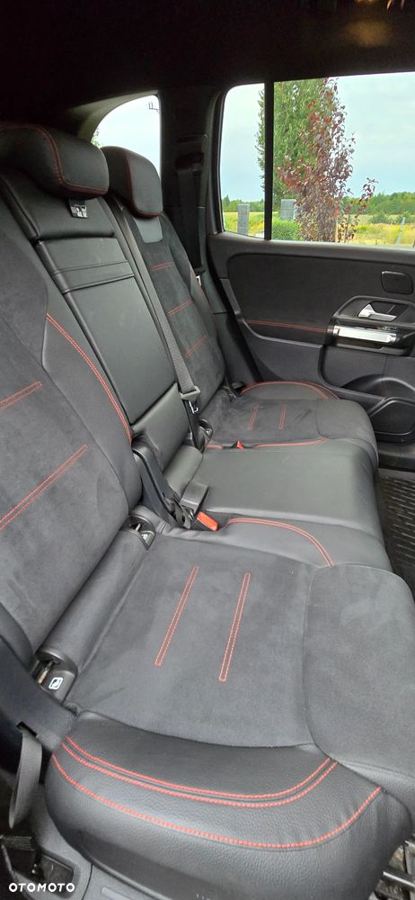 Mercedes-Benz GLB 250 8G-DCT AMG Line - 33