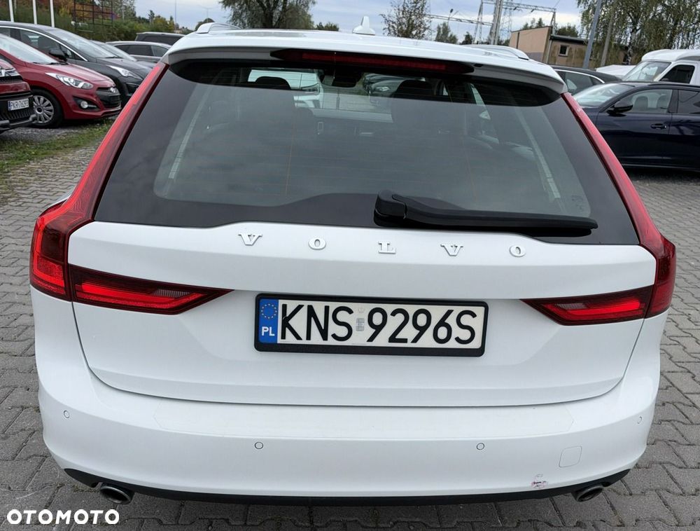 Volvo V90 D4 Momentum - 13