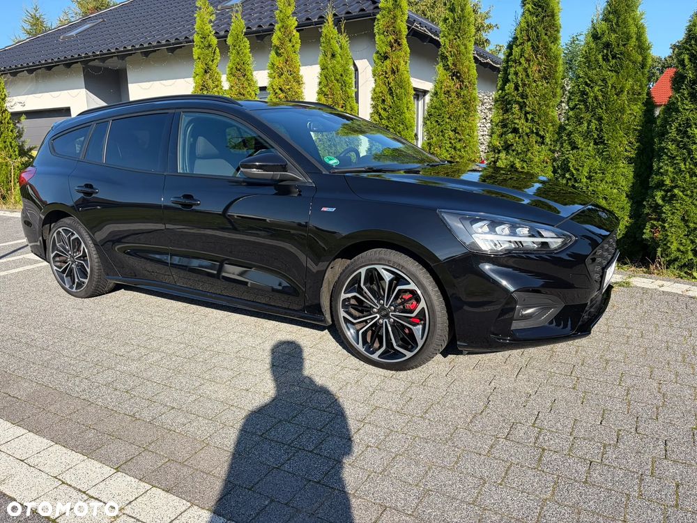 Ford Focus 1.5 EcoBoost ST-Line - 12