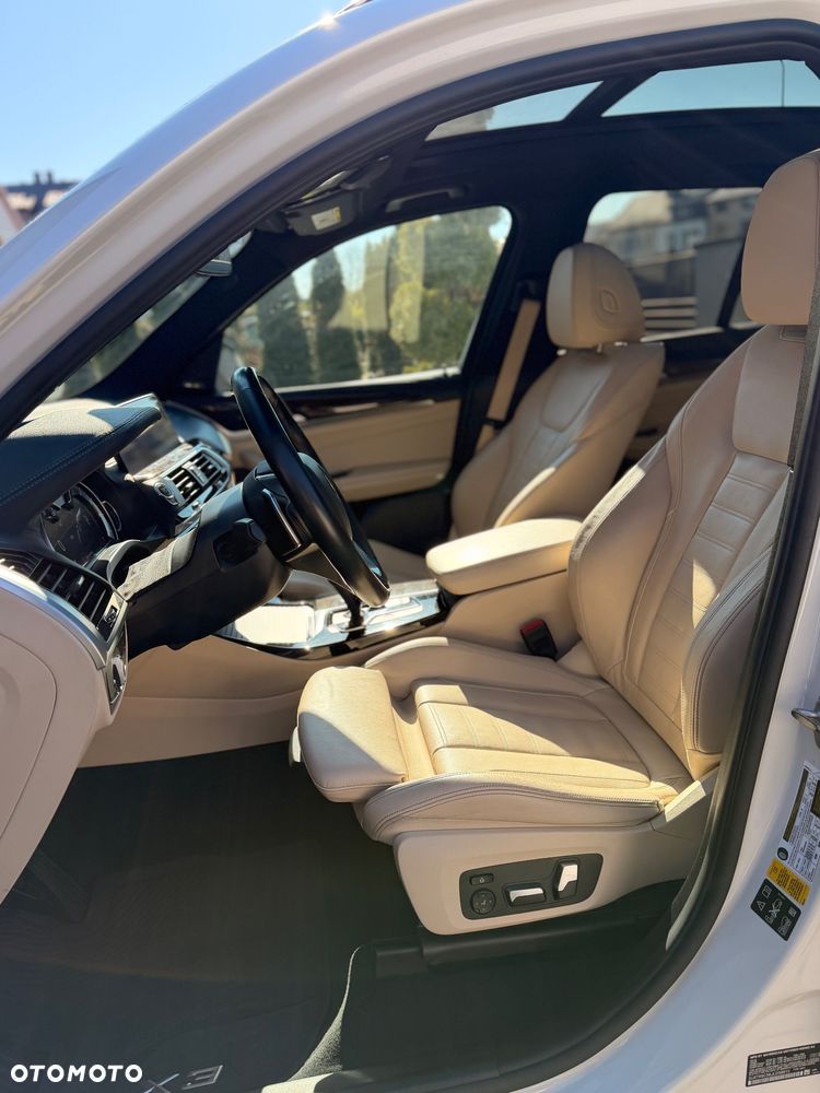BMW X3 xDrive30i Luxury Line - 21