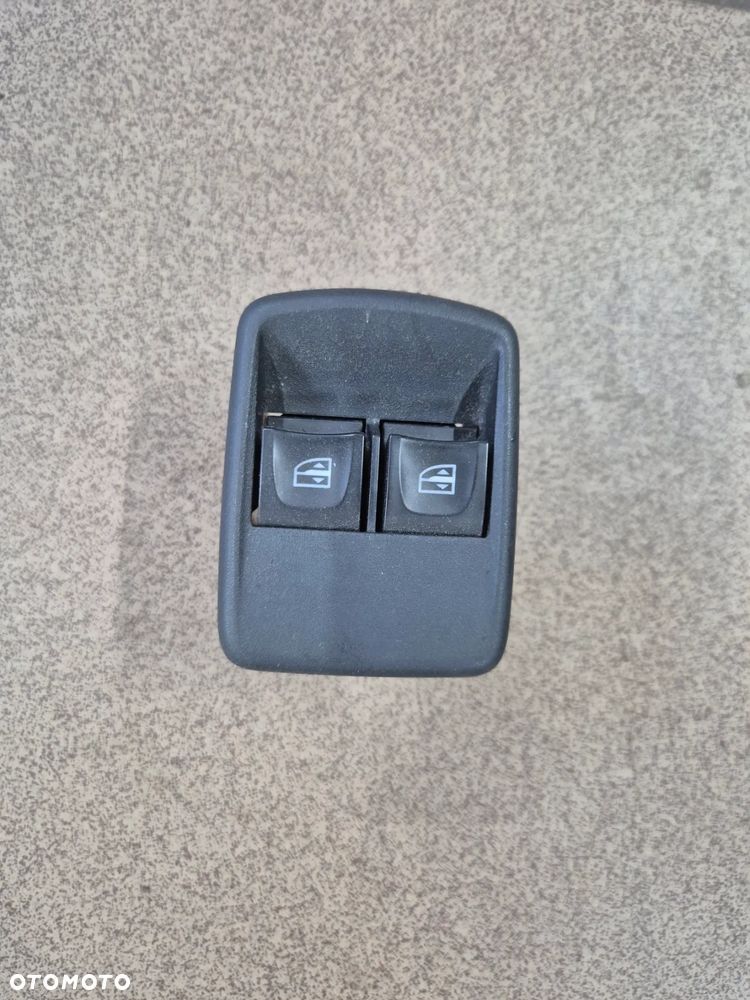 WŁĄCZNIK OPUSZCZANIA SZYBY LEWY RENAULT KANGOO II 07-21r. - 1