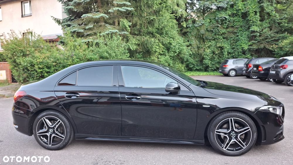 Mercedes-Benz Klasa A 200 7G-DCT Lim Special Edition - 8