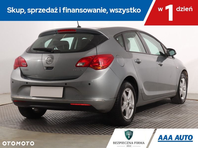 Opel Astra - 7