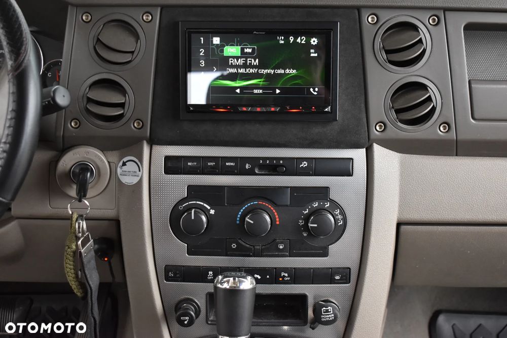Jeep Commander - 7