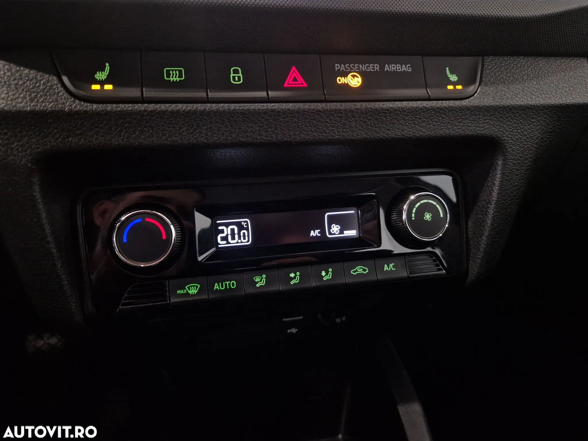 Skoda Fabia - 22