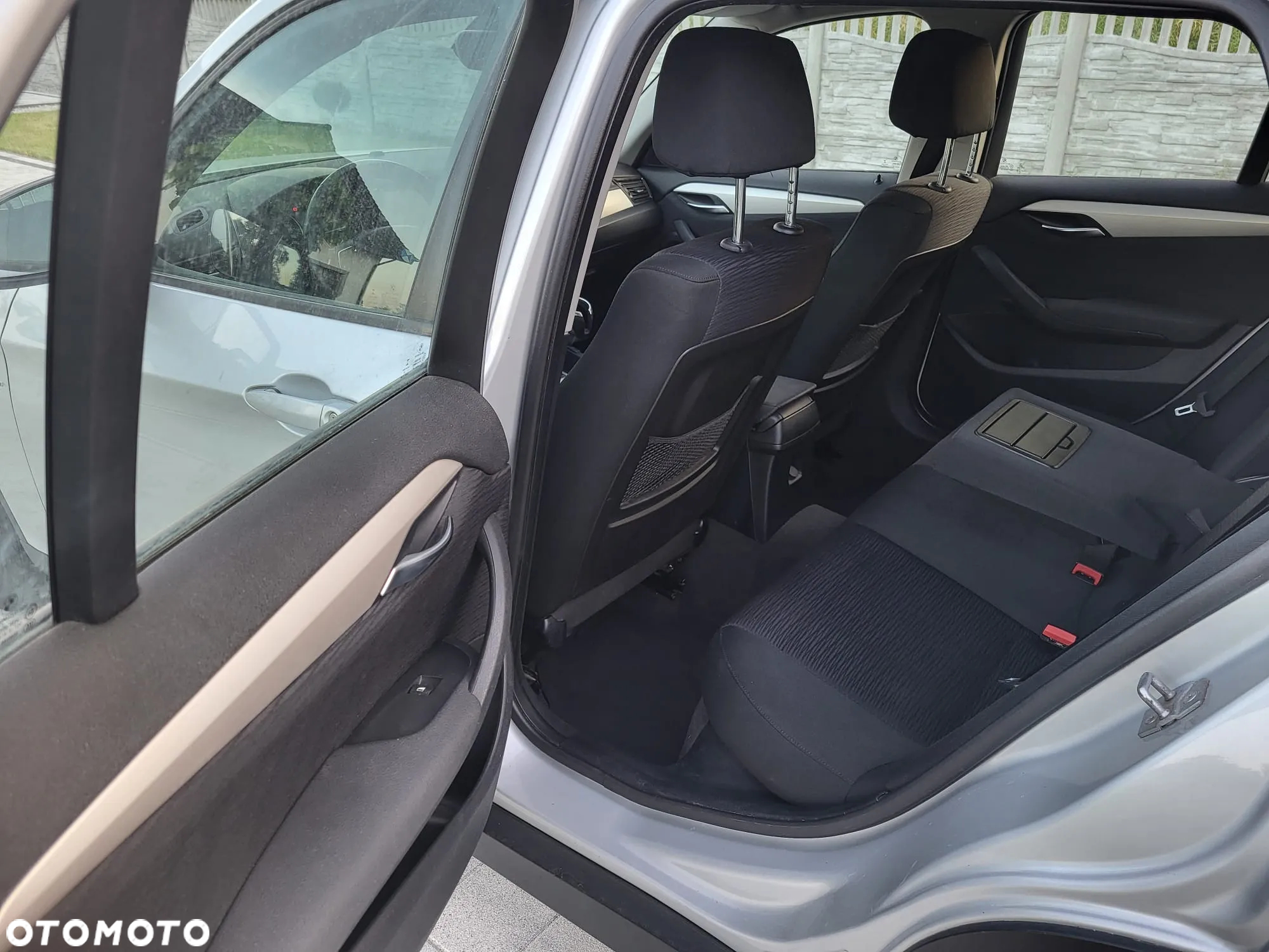 BMW X1 sDrive18d - 26