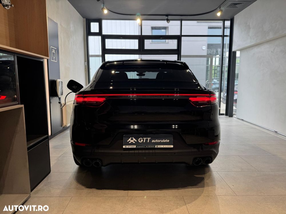 Porsche Cayenne Coupe - 11