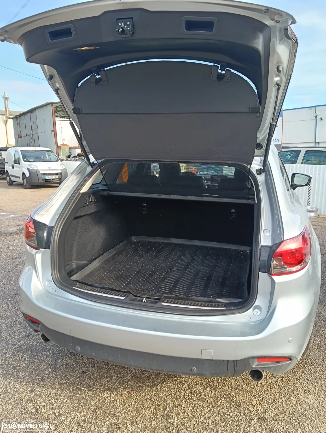 Mazda 6 M6 SW 2.2 SKY-D Excellence AT P.Leather White+Cruise Pack+TAE+Navi 4WD - 5