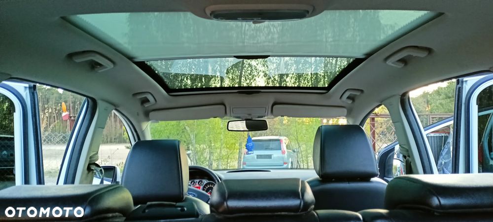 Ford Kuga 2.0 TDCi 2x4 Titanium - 18