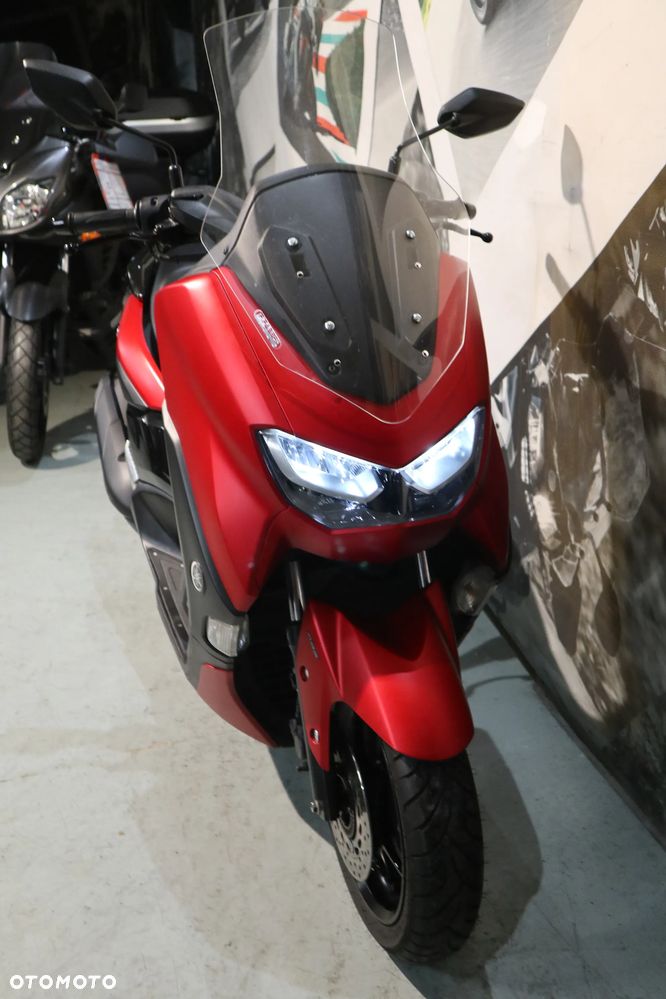Yamaha NMAX - 11