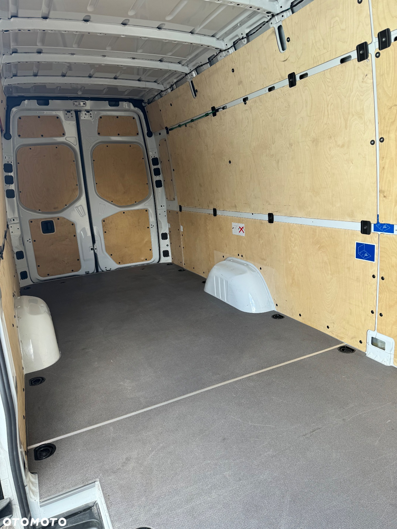 Mercedes-Benz sprinter - 9