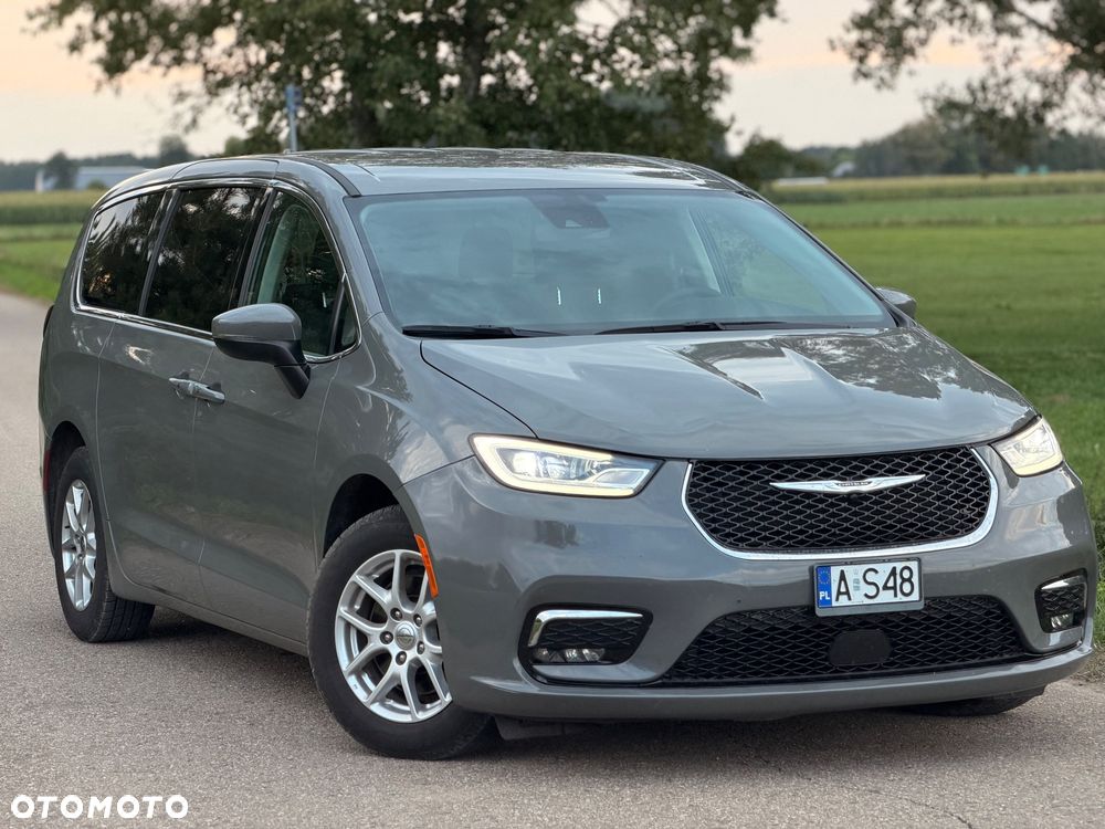 Chrysler Pacifica - 23
