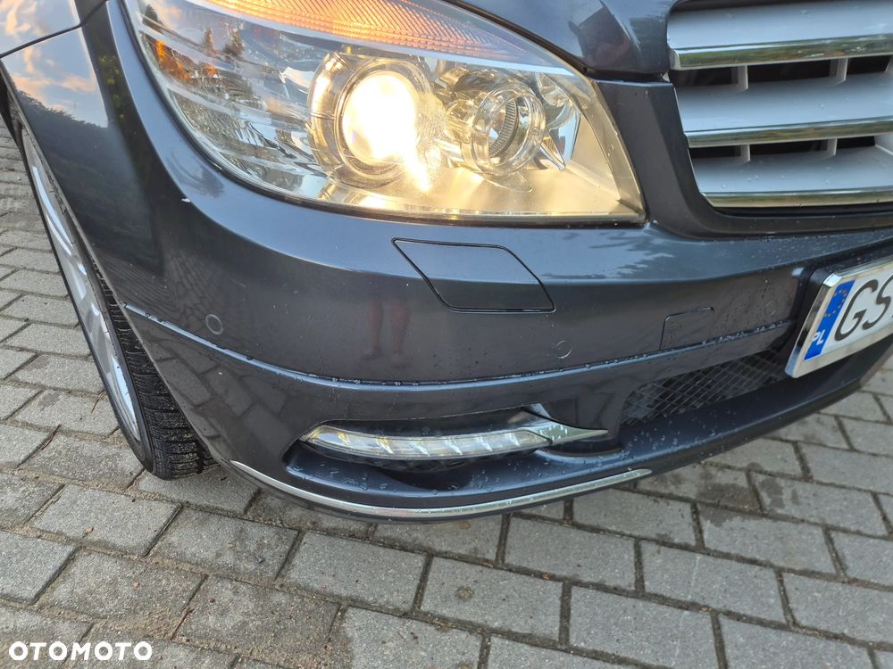 Mercedes-Benz Klasa C 220 CDI DPF Automatik BlueEFFICIENCY Avantgarde - 23
