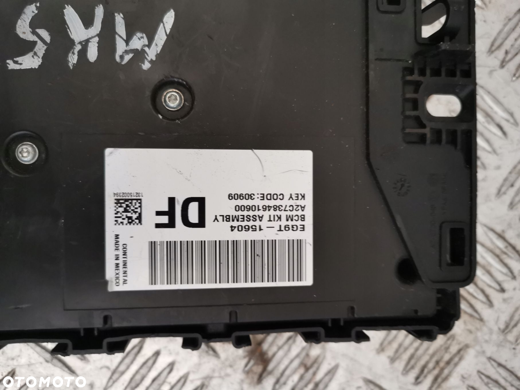FUSION MONDEO MK5 SKRZYNKA BEZPIECZNIKOW EG9T-15604-DF - 3