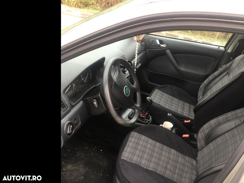 Skoda Octavia 1.6 Tour - 7