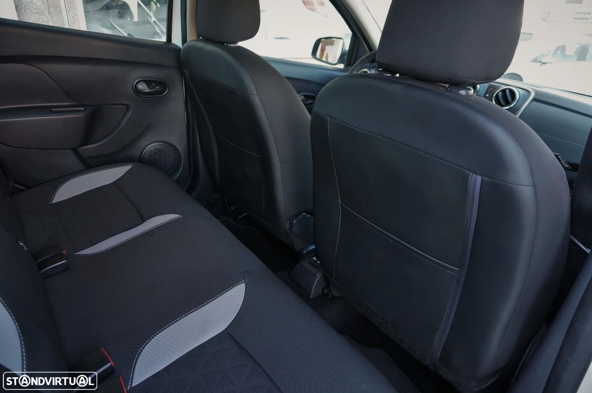 Dacia Sandero Stepway TCe 90 (S&S) Prestige - 17