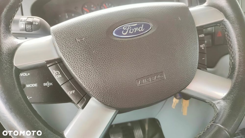 Ford Transit 7/osobowy /XGO - 35