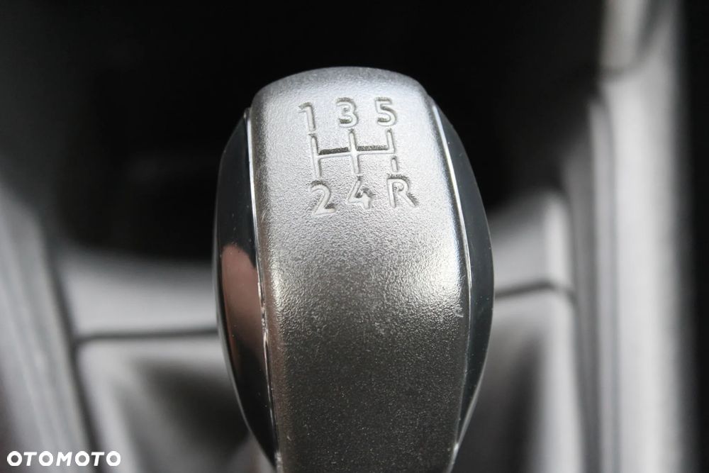 Peugeot 208 PureTech 82 Active - 36