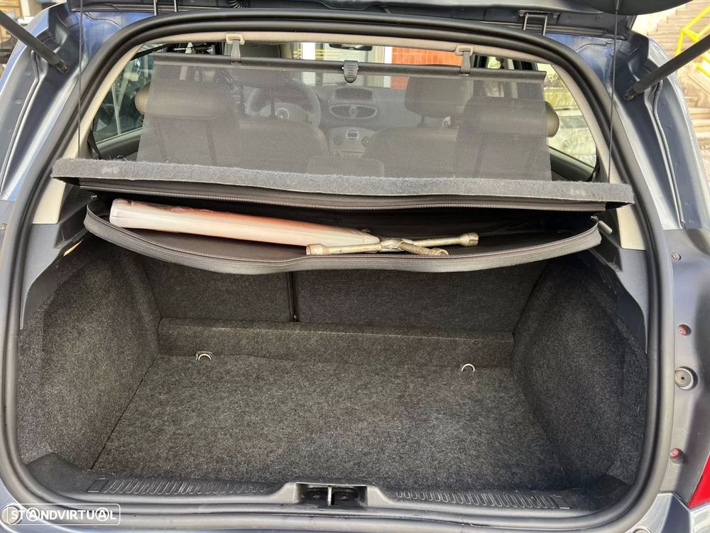 Renault Clio 1.5 dCi Initiale - 29