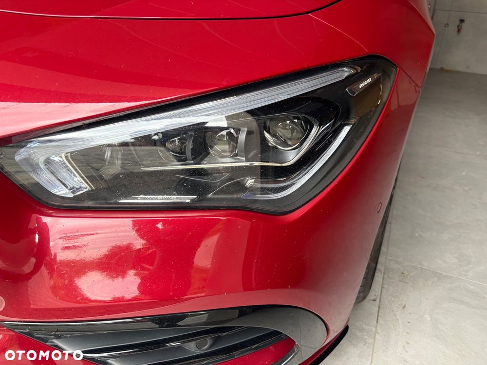 Mercedes-Benz CLA AMG 35 4-Matic 7G-DCT - 12