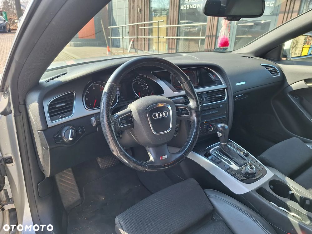 Audi A5 Coupé 2.7 TDI DPF multitronic - 14