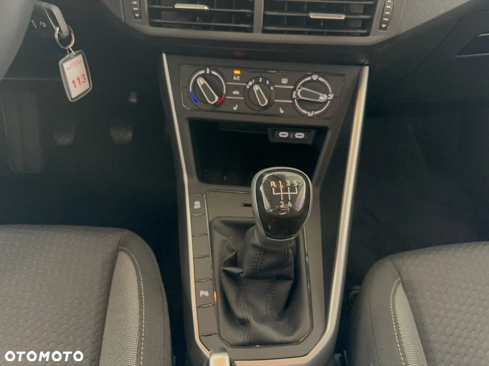Volkswagen Polo 1.0 MPI Life Plus - 17