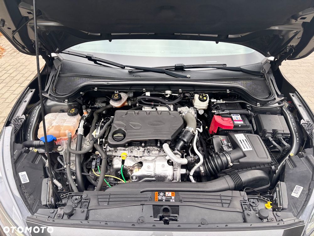 Ford Focus Turnier 1.5 EcoBlue Start-Stopp-System ST-LINE - 38