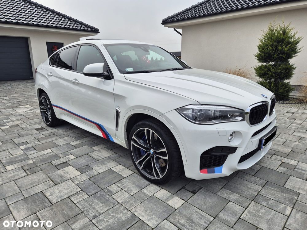 BMW X6M - 11