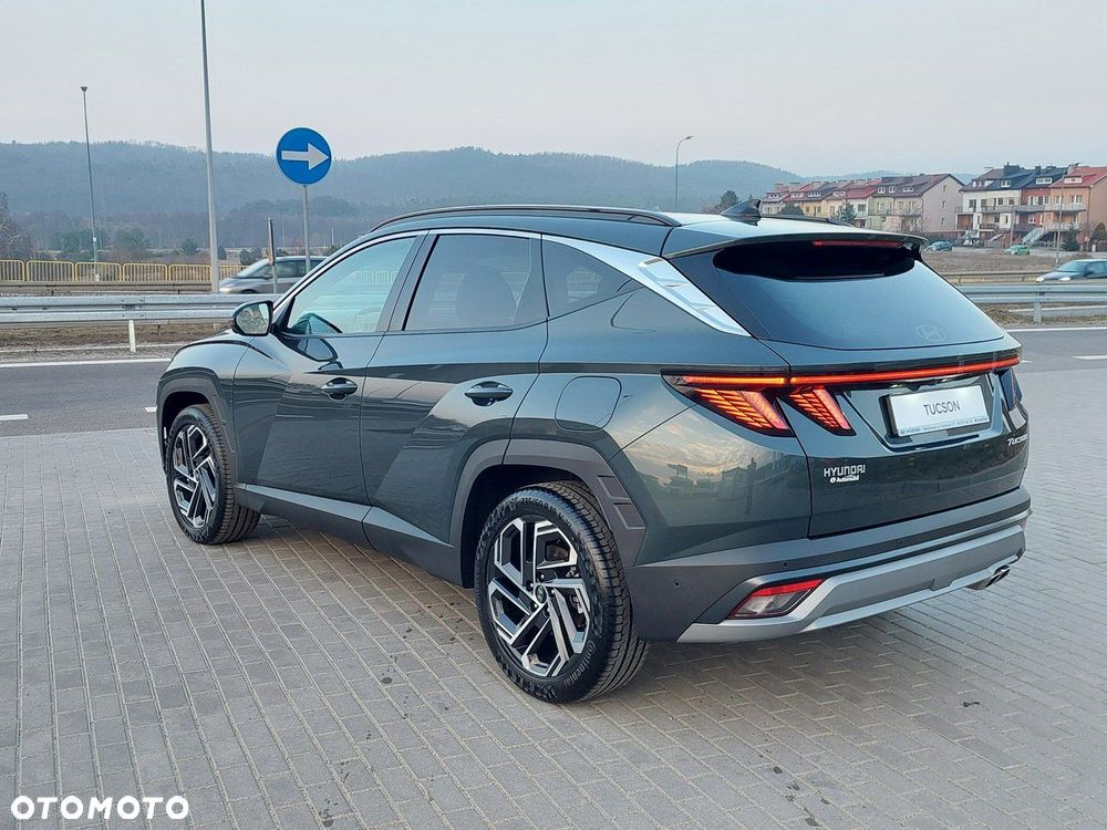 Hyundai Tucson - 8
