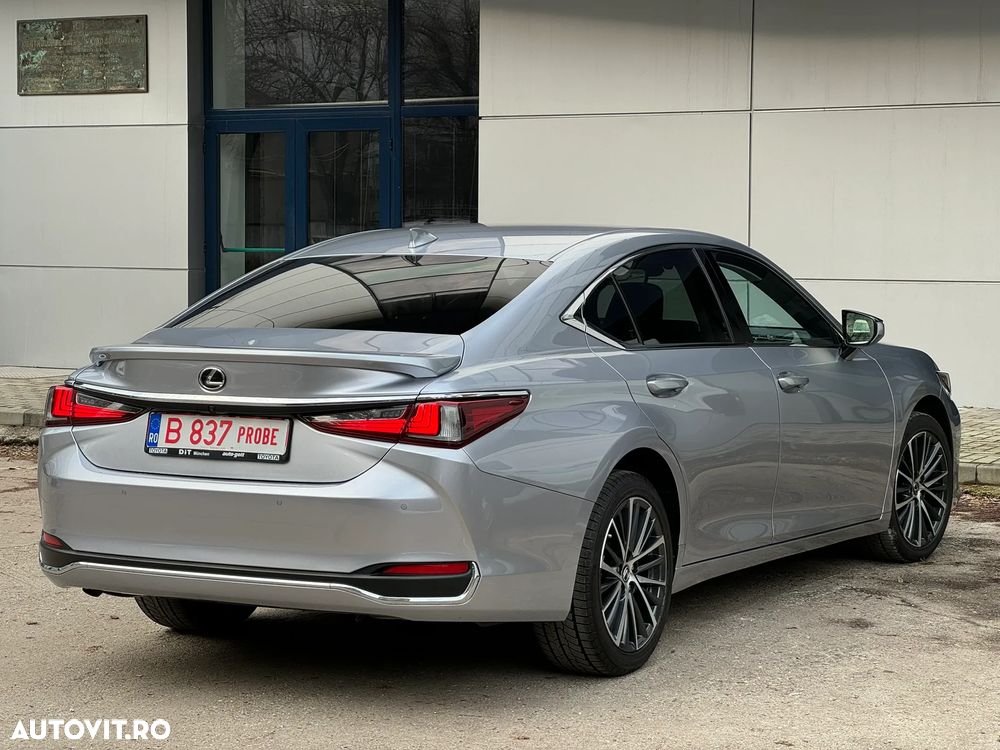 Lexus Seria ES 300h Executive - 4